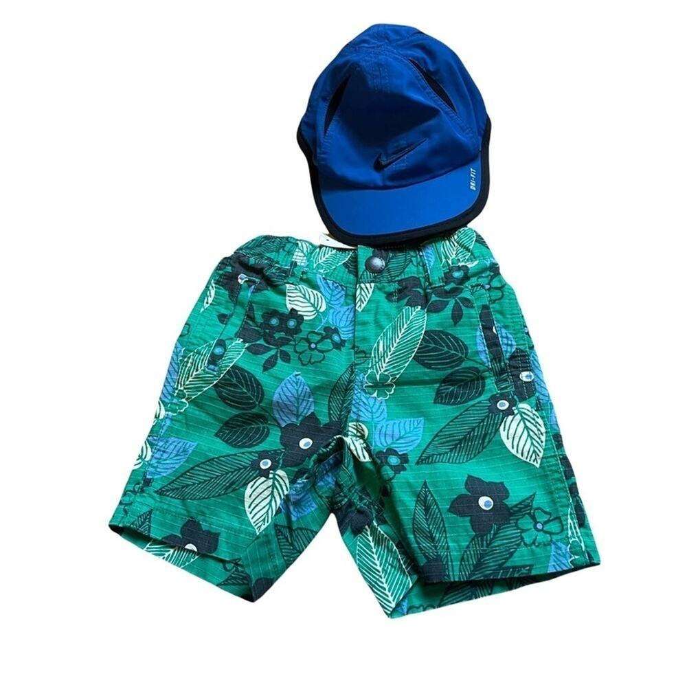 Gap Pull On Shorts and Nike Hat‎ Lot
